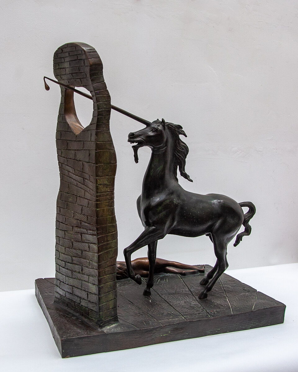 Impressed Surrealist bronze sculpture by Salvador DALI (1904-1989) - Unicorn, 1984