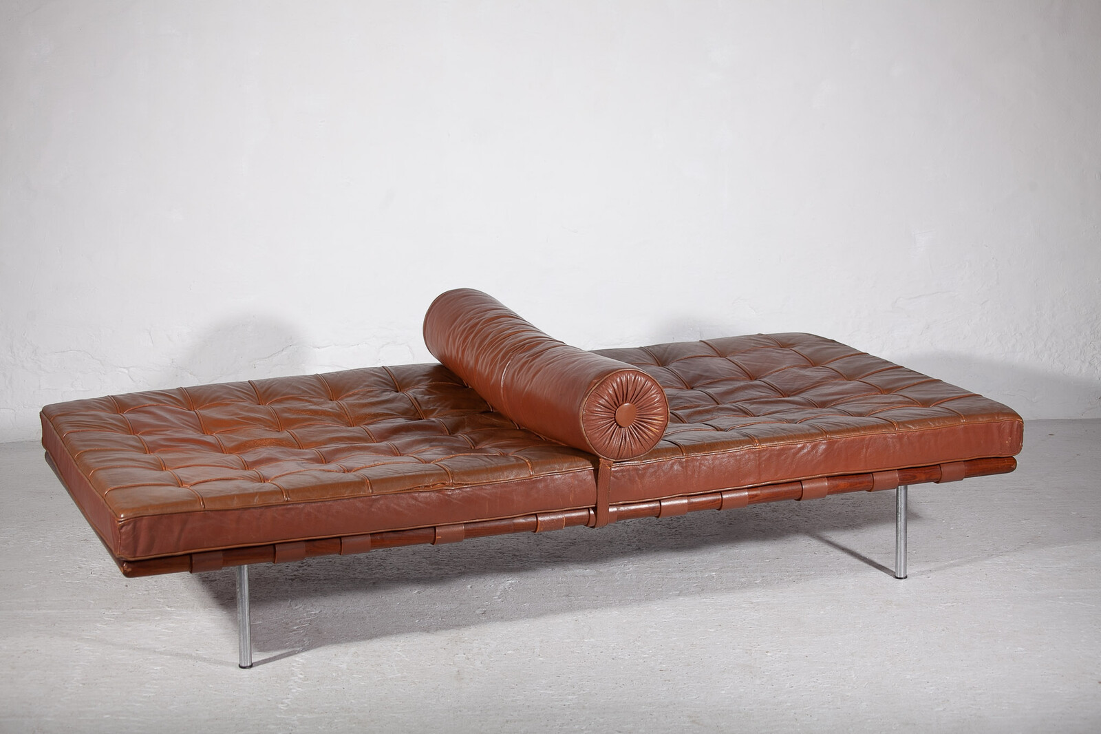 Modern Daybed Midcentury for Knoll by Lilly Reich and Mies van de Rohe