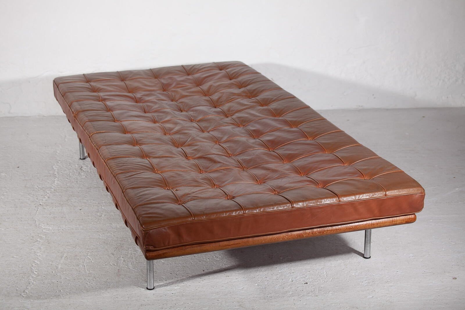 Modern Daybed Midcentury for Knoll by Lilly Reich and Mies van de Rohe