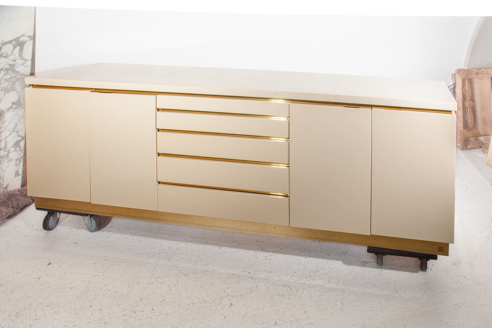 White Lacquer and Brass Sideboard by Jean Claude Mahey, 1980s